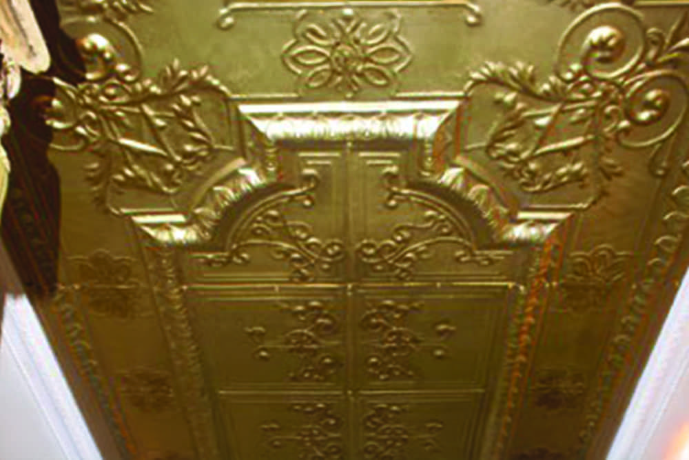 The parlor ceiling