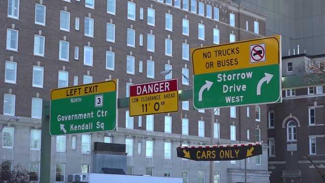 storrow-drive-new-signs-lane-change-1543961762