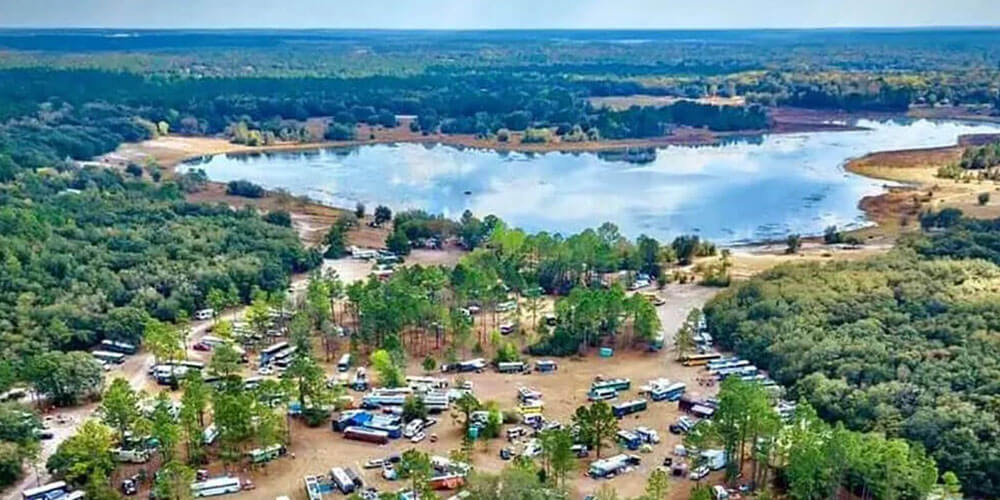 A-beautiful-free-campsite-in-Hornbrook,-CaliforniaCover