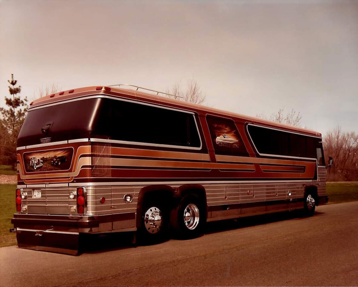 This image has an empty alt attribute; its file name is I-love-looking-at-this-angle-from-the-semi-gloss-black-on-the-back.jpg