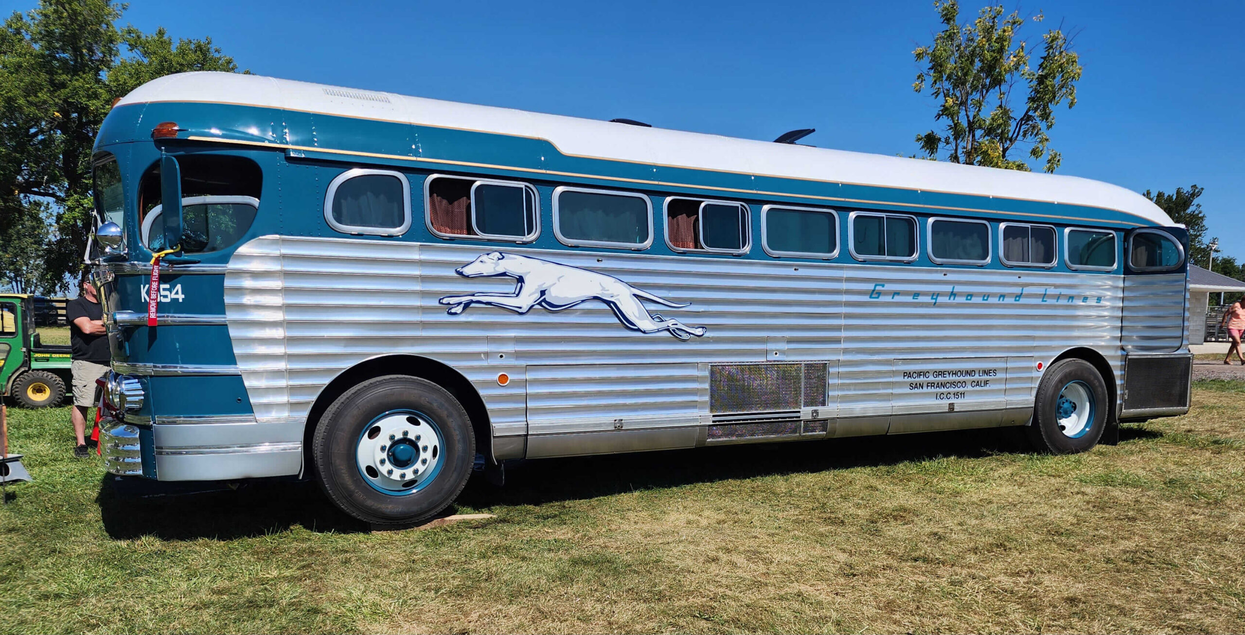 This bus was sold to a man named John, I didn't catch his last name, but most Bus Nuts know this one. I was tickled to get to see it in person, he let me take pictures of the inside. He was very nice, he liked mine as well.