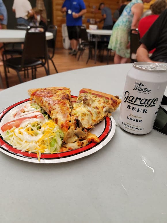 Pizza and Garage Beer.
Very appropriate for Bus Nuts.