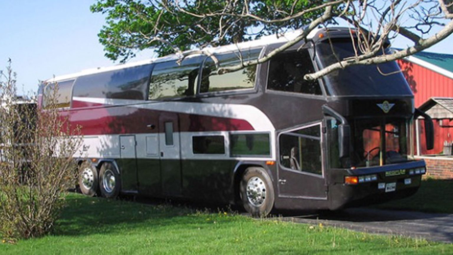 Converting a School Bus vs. an Over-the-Road Coach - BCM