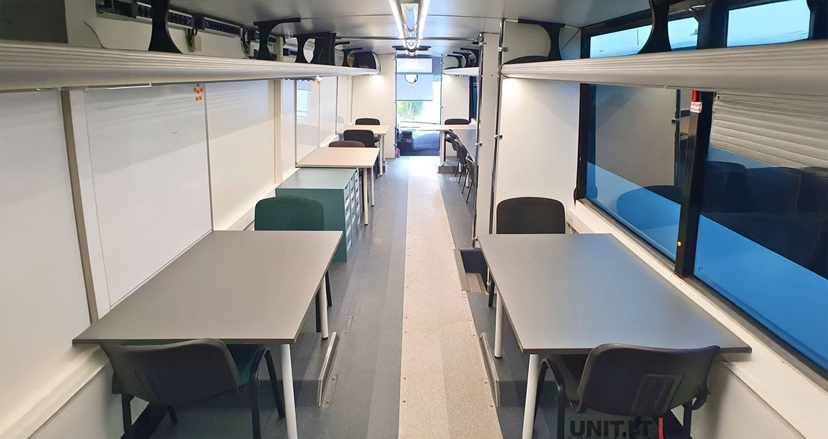 Office-Bus-10-1920x1440