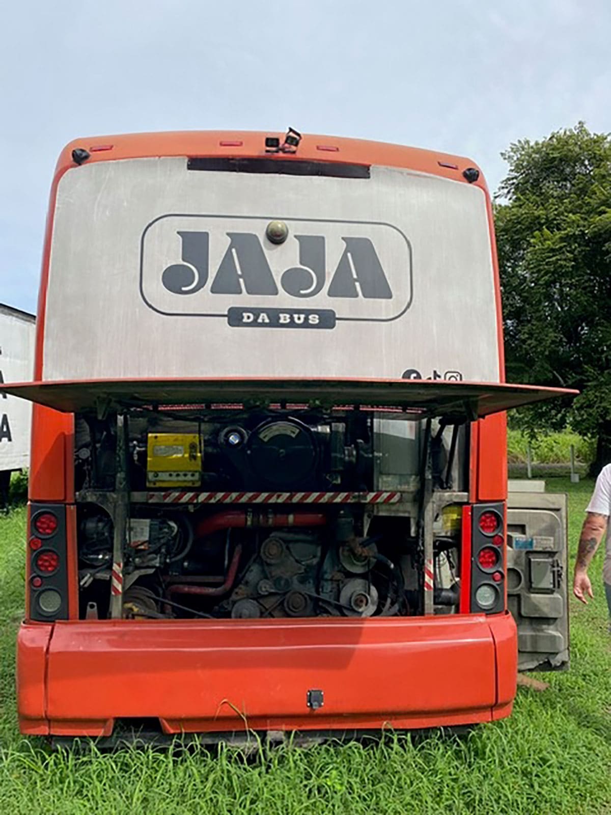 Detroit Diesel Series 60 Engine compartment.