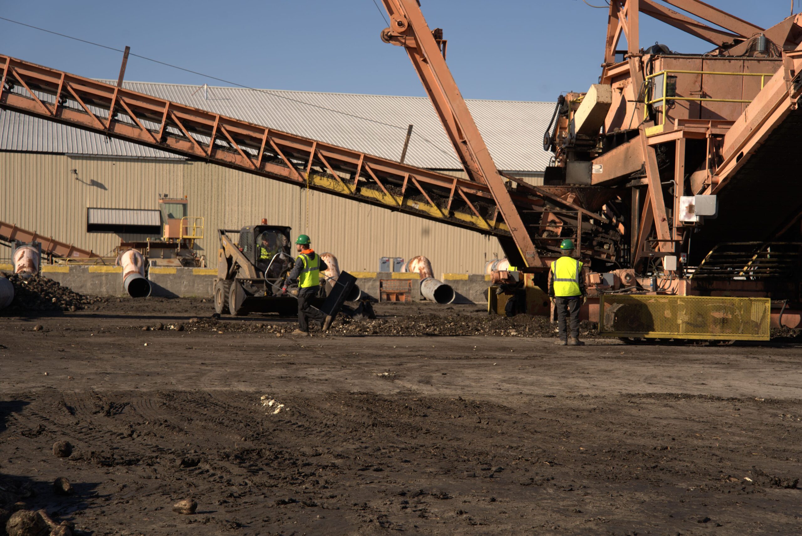 A Piler in operation. A Piler in operation.