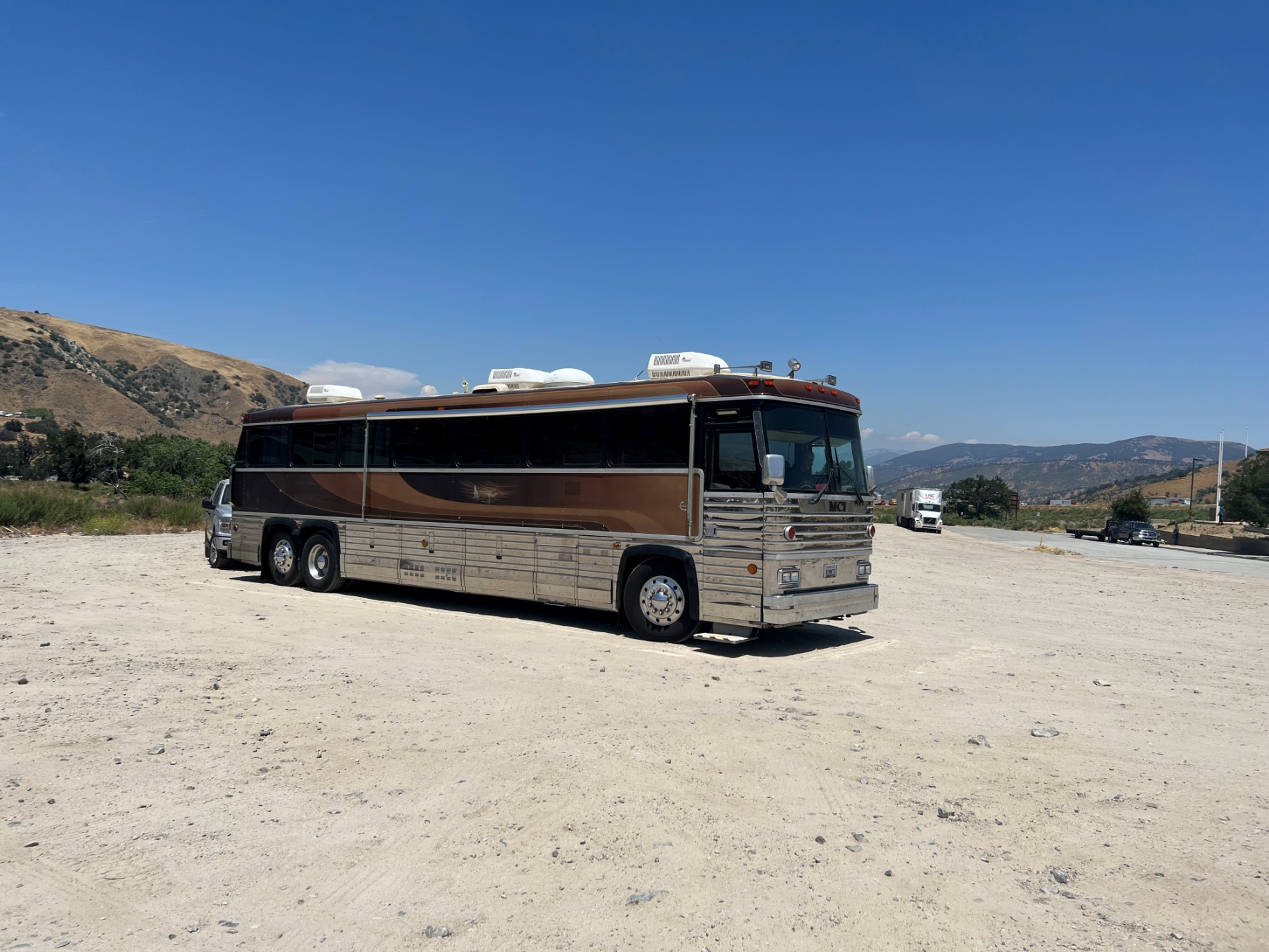 MCI Tour Bus, used primarily by Greyhound. MCI Tour Bus, used primarily by Greyhound.